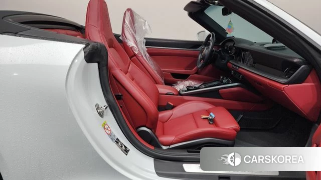 Porsche 911(992) id 4754896 из Кореи 18