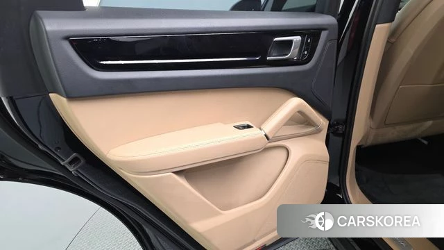 Porsche Cayenne (PO536) id 4780425 из Кореи 18