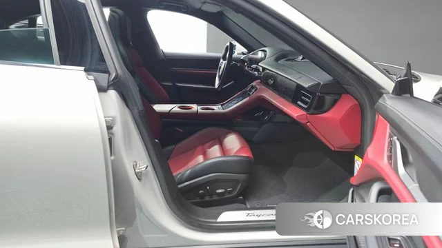 Porsche Taycan id 4957285 из Кореи 18
