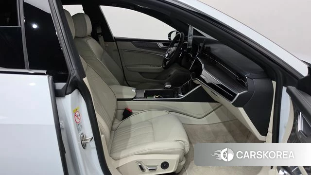 Audi A7 (4K) id 4985048 из Кореи 18