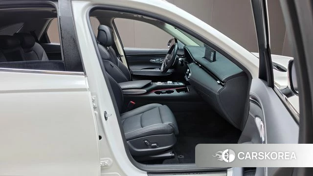 Genesis GV70 id 5022729 из Кореи 18