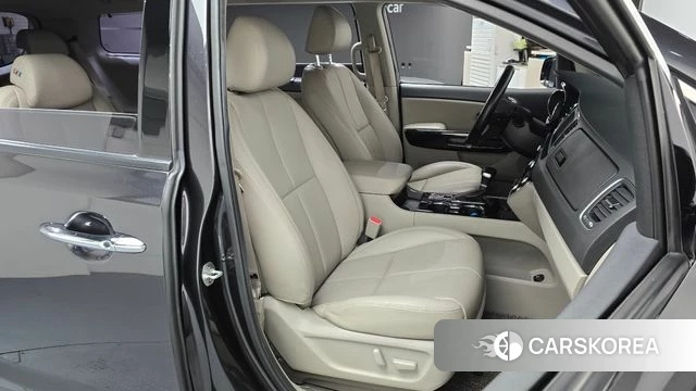 Kia The New Carnival id 4993317 из Кореи 18