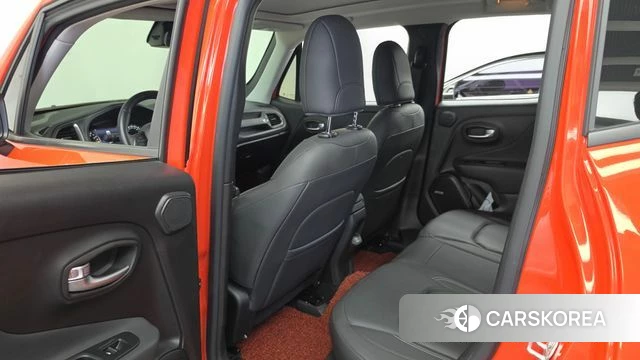 Jeep Renegade id 4936715 из Кореи 18