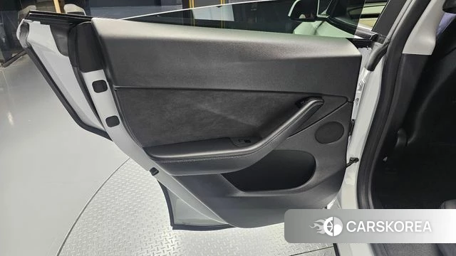 Tesla Model Y id 4750464 из Кореи 18
