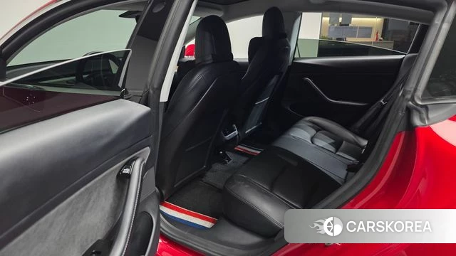 Tesla Model 3 id 4894866 из Кореи 18