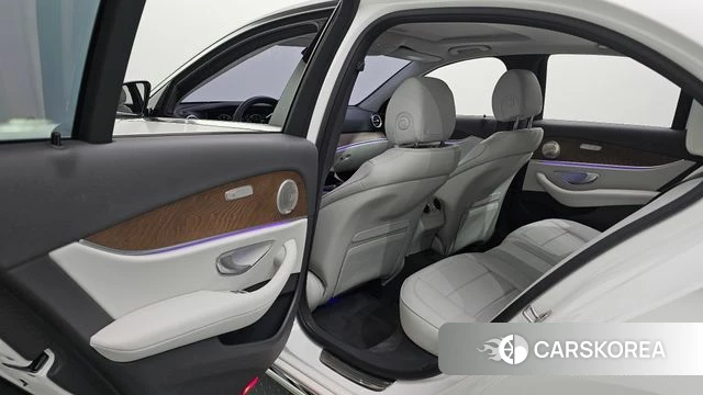 Mercedes-Benz E-Class W213 id 5058752 из Кореи 18