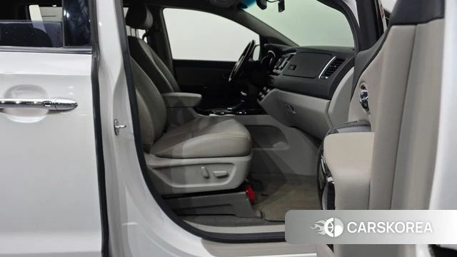 Kia The New Carnival id 5029108 из Кореи 18