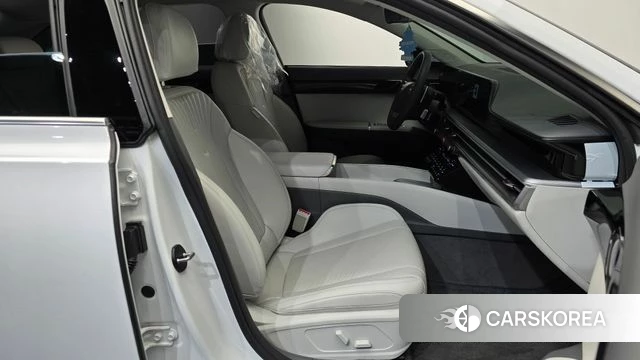 Hyundai Grandeur (GN7) id 5016386 из Кореи 18