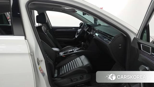 Volkswagen Passat GT (B8) id 4942549 из Кореи 18