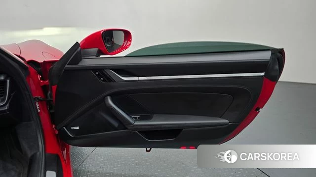 Porsche 911(992) id 5021255 из Кореи 18