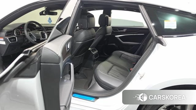 Audi A7 (4K) id 5046439 из Кореи 18