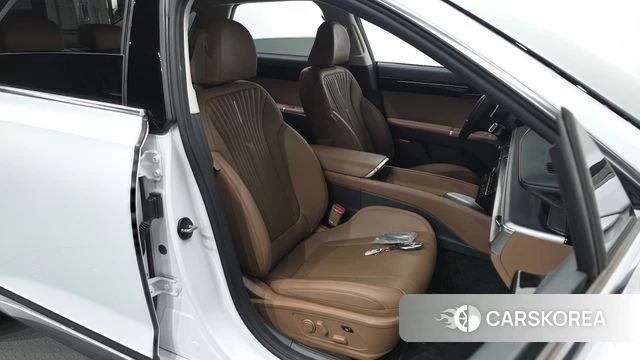 Hyundai Grandeur (GN7) id 5026557 из Кореи 18