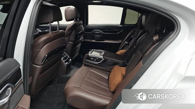 BMW 7 Series (G11) id 4952947 из Кореи 18