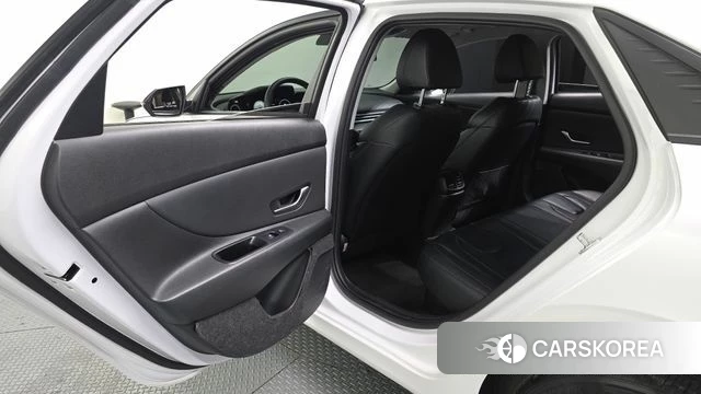 Hyundai Avante Hybrid (CN7) id 5028372 из Кореи 18
