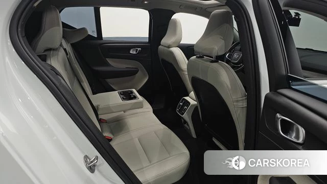 Volvo XC40 id 4892902 из Кореи 18