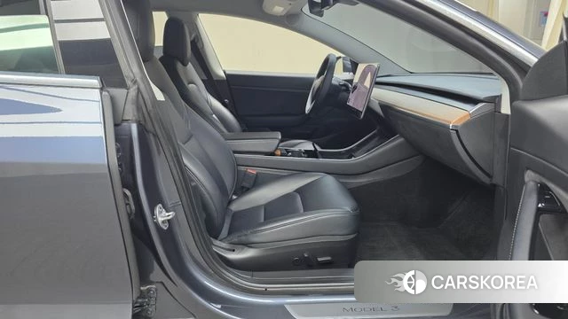 Tesla Model 3 id 4722158 из Кореи 18