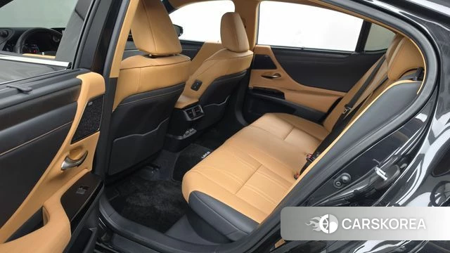 Lexus ES300h 7th generation id 5003289 из Кореи 18