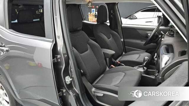 Jeep Renegade id 4929708 из Кореи 18