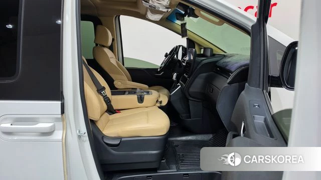 Hyundai Staria id 4768985 из Кореи 18