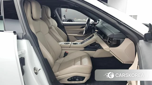 Porsche Taycan id 4987280 из Кореи 18