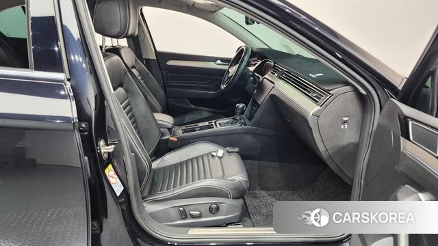 Volkswagen Passat GT (B8) id 4905517 из Кореи 18
