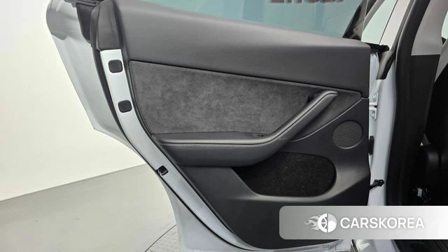Tesla Model Y id 4863006 из Кореи 18
