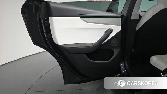 Tesla Model Y id 4757038 из Кореи 18
