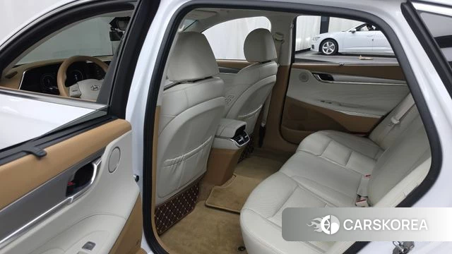 Hyundai The New Grandeur IG Hybrid id 5054094 из Кореи 18
