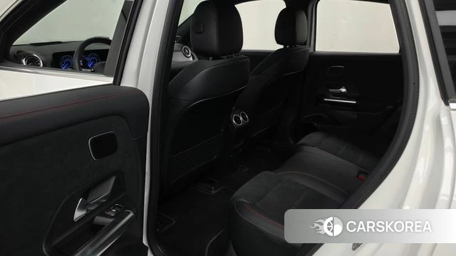 Mercedes-Benz EQA H243 id 5015804 из Кореи 18