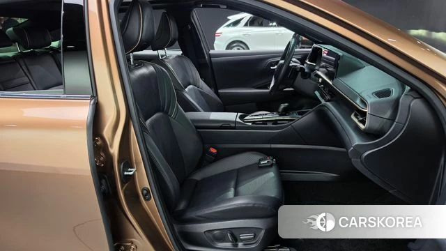 Toyota Crown Crossover id 5021791 из Кореи 18