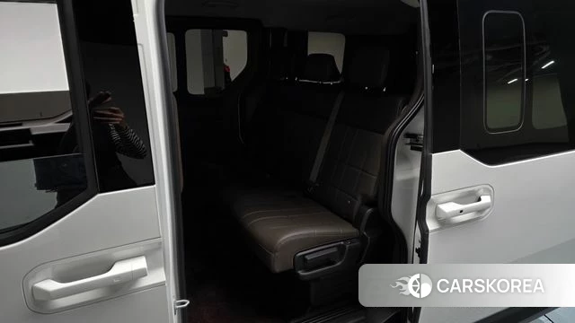Kia PV5 id 5038828 из Кореи 18