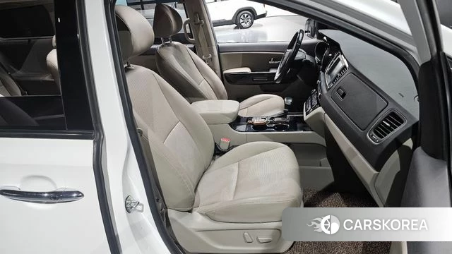 Kia The New Carnival id 5041655 из Кореи 18