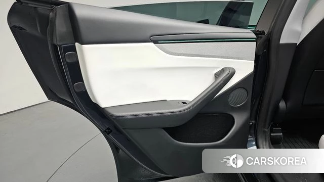 Tesla Model Y id 4719737 из Кореи 18