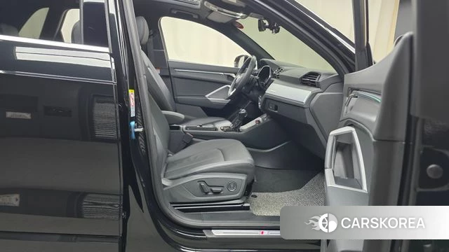 Audi Q3 (F3) id 5001722 из Кореи 18