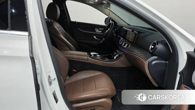 Mercedes-Benz E-Class W213 id 4967189 из Кореи 18