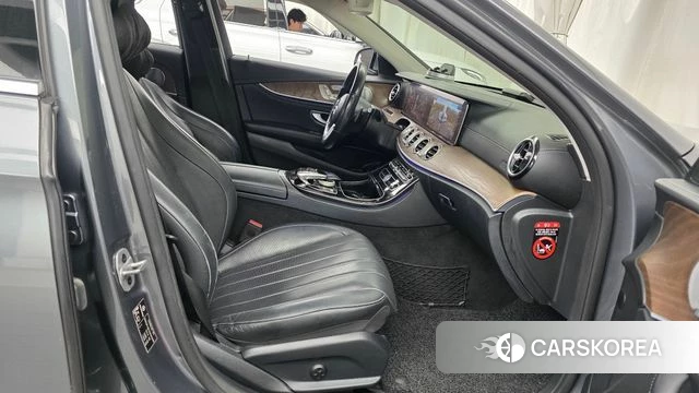 Mercedes-Benz E-Class W213 id 5035788 из Кореи 18