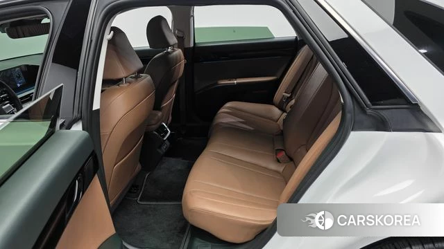 Hyundai Grandeur Hybrid (GN7) id 5039622 из Кореи 18