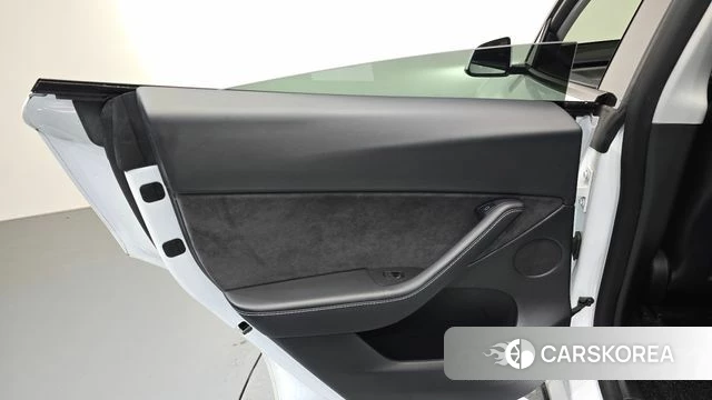 Tesla Model Y id 4793336 из Кореи 18