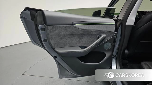 Tesla Model Y id 4980112 из Кореи 18