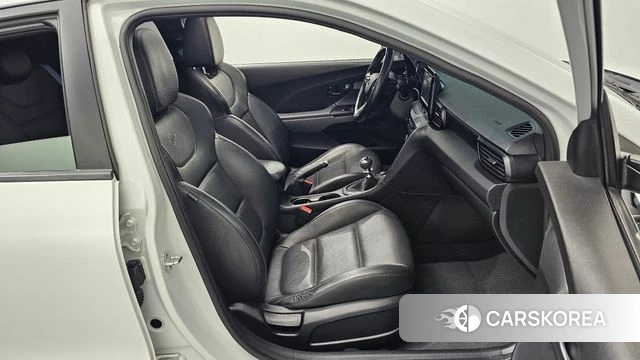 Hyundai Veloster (JS) id 4658330 из Кореи 18