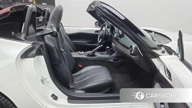 Mazda MX-5 MIATA id 4918733 из Кореи 18