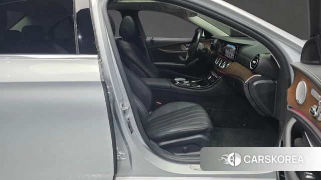 Mercedes-Benz E-Class W213 id 4959563 из Кореи 18