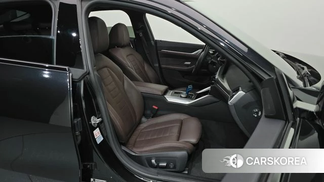 BMW i4 id 5022128 из Кореи 18