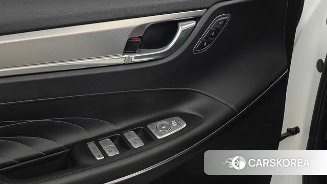 Hyundai The New Grandeur IG Hybrid id 5018368 из Кореи 18