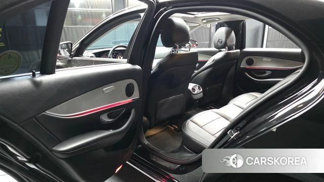 Mercedes-Benz E-Class W213 id 4937648 из Кореи 18