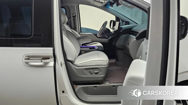 Hyundai Staria id 4757305 из Кореи 18