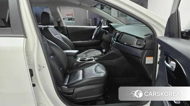 Kia Niro id 5014129 из Кореи 18