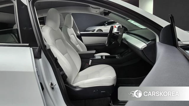 Tesla Model Y id 4784818 из Кореи 18