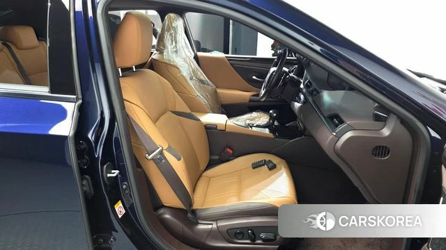 Lexus ES300h 7th generation id 4967383 из Кореи 18