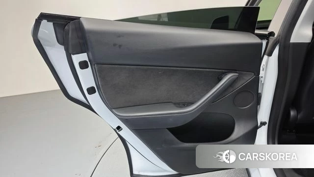 Tesla Model Y id 4986442 из Кореи 18